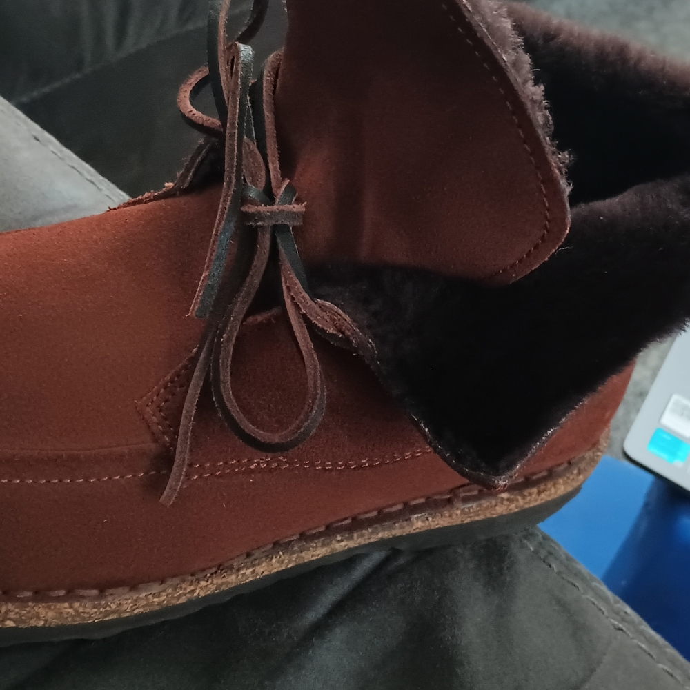 Shoes - Picture 9 of 10